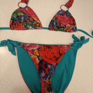 Beautiful print Becca bikini L
